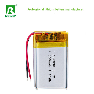 kaufen Lithium-Polymer-Akkuzelle 602030 3,7V 300mAh wiederaufladbarer Li-Polymer-Akku für tragbare Geräte Online-Herstellung