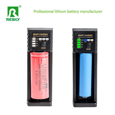 Lithium-Ionen Akku-Ladegerät 1 Schlitz 5V 2A für 18650 26650 18500 Akku