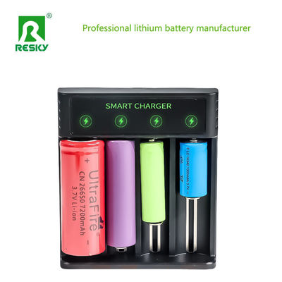 4 Schlitze 18650 Akku-Ladegerät wiederaufladbar 4.2V 2A für Li-Ionen-Batterie Ni-MH Ni-CD
